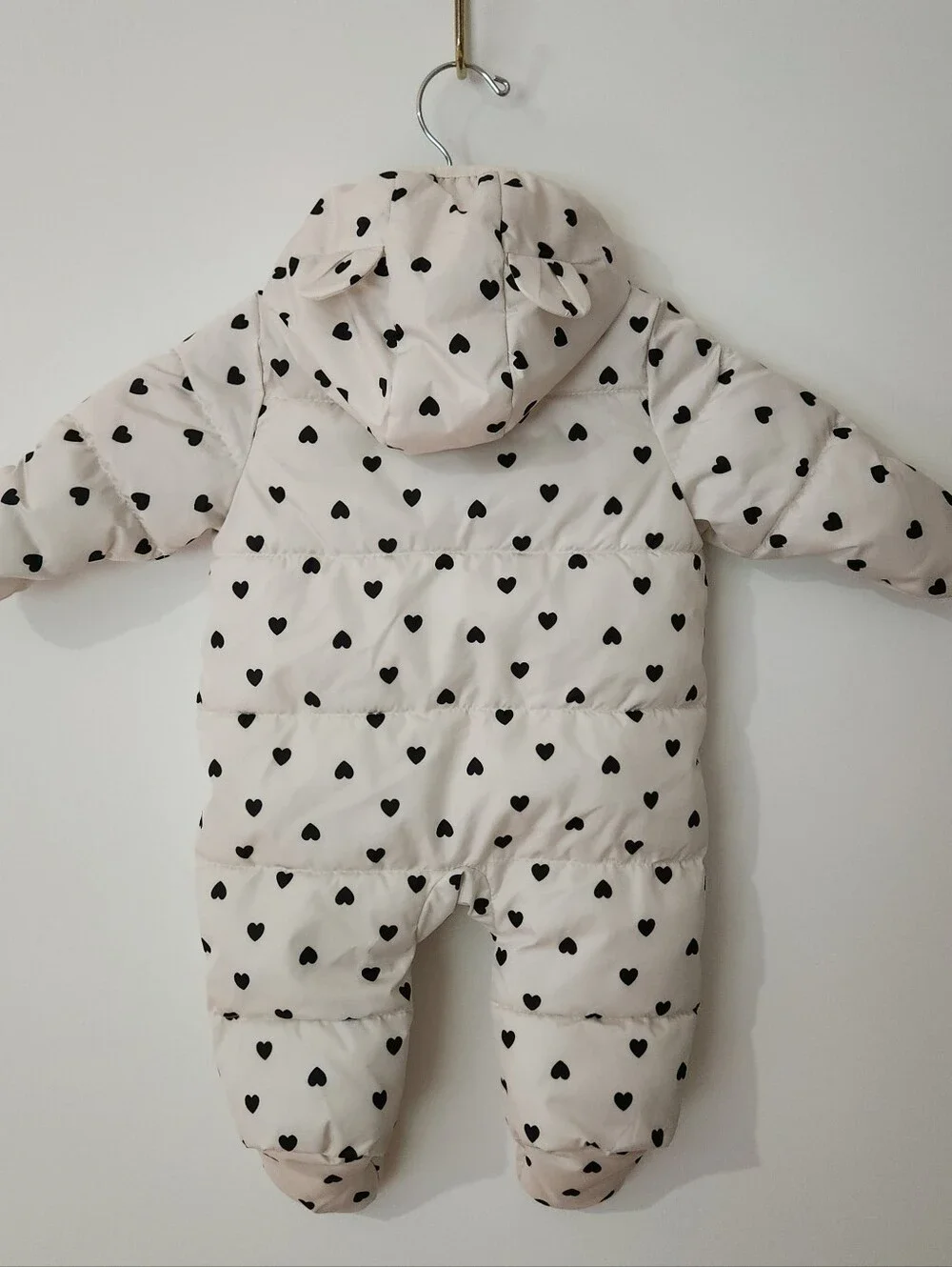 NEW Old Navy Ivory Black Hearts Puffer Snowsuit 0-3 Month